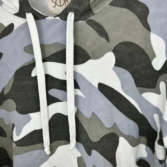 Chaser Size Medium Camouflage Gray White Hoodie Sweatshirt - Picture 9 of 9